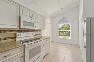 28700 Bermuda Bay Way, Bonita Springs, FL 34134 - Photo 11