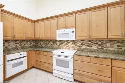 12910 Silverthorn Ct, Bonita Springs, FL 34135 - Photo 11