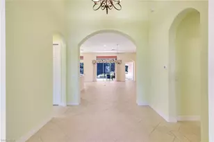 12910 Silverthorn Ct, Bonita Springs, FL 34135 - Photo 3