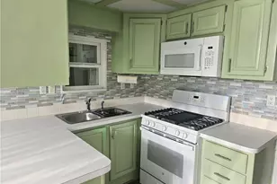 26 Garnet Dr, Naples, FL 34114 - Photo 11