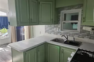 26 Garnet Dr, Naples, FL 34114 - Photo 13