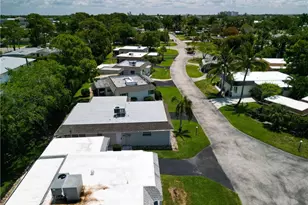 9 Knights Bridge Rd, Naples, FL 34112 - Photo 45