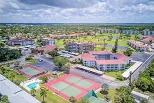 41 High Point Cir S, Naples, FL 34103 - Photo 3