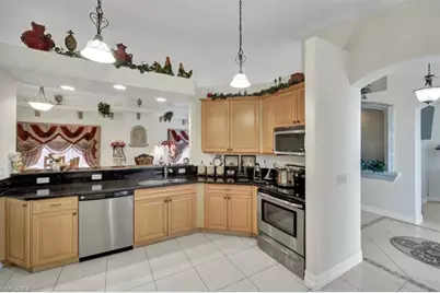 2001 NE 15th Ave, Cape Coral, FL 33909 - Photo 7