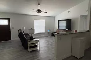 818 SW 8th Ct, Cape Coral, FL 33991 - Photo 9