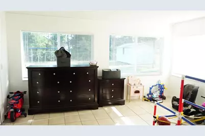 5106 Lee Cir S, Lehigh Acres, FL 33971 - Photo 9