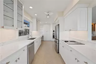 1301 Chesapeake Ave, Naples, FL 34102 - Photo 7