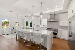 469 Germain Ave, Naples, FL 34108 - Photo 5