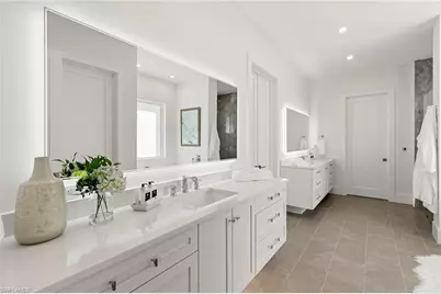 469 Germain Ave, Naples, FL 34108 - Photo 17