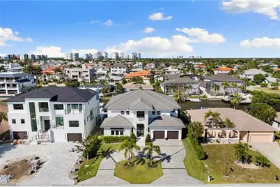 469 Germain Ave, Naples, FL 34108 - Photo 45