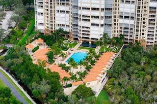 6597 Nicholas Blvd, Naples, FL 34108 - Photo 31