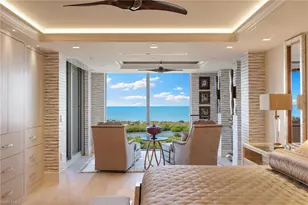 6897 Grenadier Blvd, Naples, FL 34108 - Photo 27