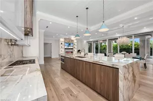 3190 Crayton Rd, Naples, FL 34103 - Photo 11