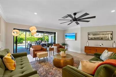 517 Parkwood Ln, Naples, FL 34103 - Photo 3