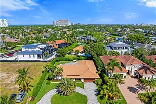 517 Parkwood Ln, Naples, FL 34103 - Photo 29