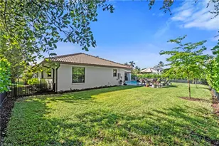 517 Parkwood Ln, Naples, FL 34103 - Photo 27