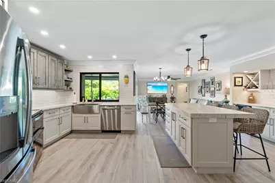 517 Parkwood Ln, Naples, FL 34103 - Photo 7