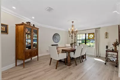 517 Parkwood Ln, Naples, FL 34103 - Photo 5