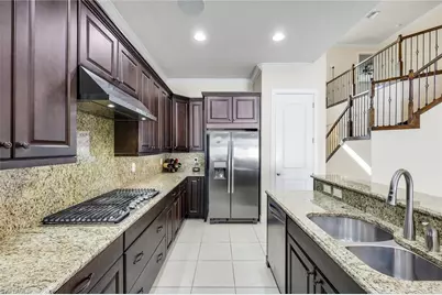 10101 Florence Cir, Naples, FL 34119 - Photo 11