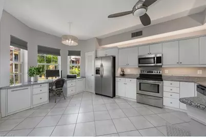 410 Bayfront Pl #2403, Naples, FL 34102 - Photo 5