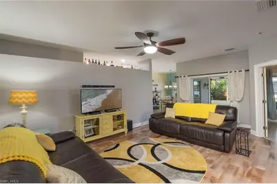 10713 Pearl Bay Cir, Estero, FL 33928 - Photo 9