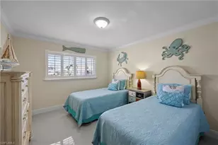 2100 Gulf Shore Blvd N, Naples, FL 34102 - Photo 17