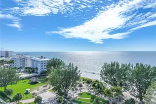 2100 Gulf Shore Blvd N, Naples, FL 34102 - Photo 43