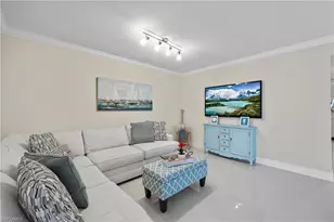 2100 Gulf Shore Blvd N, Naples, FL 34102 - Photo 7