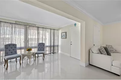 2100 Gulf Shore Blvd N #212, Naples, FL 34102 - Photo 3