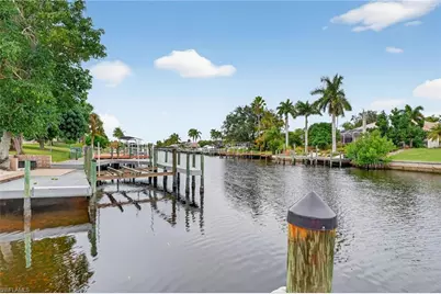 1215 SE 21st St, Cape Coral, FL 33990 - Photo 5