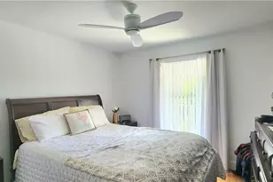 1330 Derbyshire Ct, Naples, FL 34116 - Photo 7