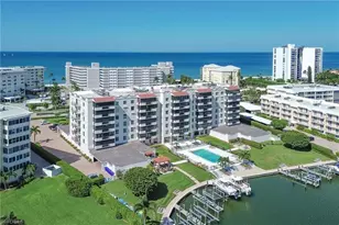 3430 Gulf Shore Blvd N, Naples, FL 34103 - Photo 49