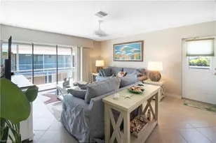 330 Kon Tiki Dr, Naples, FL 34113 - Photo 9