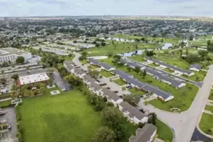 7019 Cedarhurst Dr, Fort Myers, FL 33919 - Photo 5