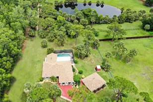 761 Pine Vale Dr, Naples, FL 34104 - Photo 1