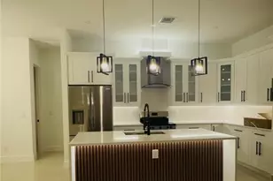 902 W 17th St, Lehigh Acres, FL 33972 - Photo 7