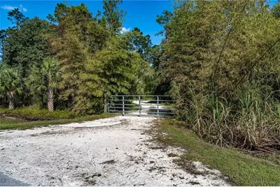 1065 Sanctuary Rd, Naples, FL 34120 - Photo 15