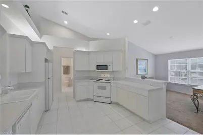 5963 Sand Wedge Ln #207, Naples, FL 34110 - Photo 9