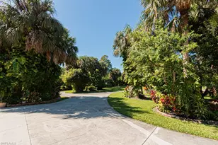 740 31st St SW, Naples, FL 34117 - Photo 7