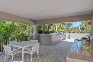 7225 Pelican Bay Blvd, Naples, FL 34108 - Photo 25