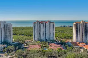 7225 Pelican Bay Blvd, Naples, FL 34108 - Photo 19