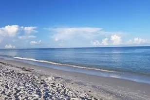 834 Gulf Pavilion Dr, Naples, FL 34108 - Photo 43