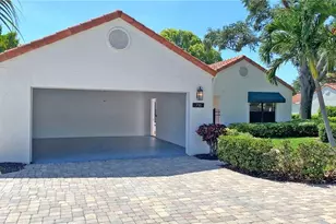 718 Reef Point Cir, Naples, FL 34108 - Photo 17