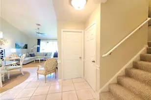 385 Dover Pl, Naples, FL 34104 - Photo 15