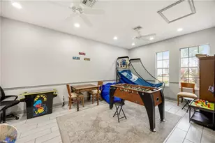 1320 Mariposa Cir, Naples, FL 34105 - Photo 35