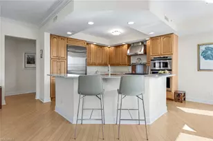 285 Grande Way, Naples, FL 34110 - Photo 17