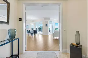 285 Grande Way, Naples, FL 34110 - Photo 7