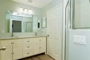 2601 E 8th St, Lehigh Acres, FL 33936 - Photo 9