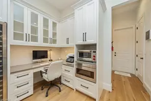 1007 Tivoli Dr, Naples, FL 34104 - Photo 11