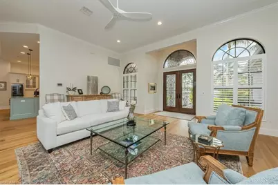 1007 Tivoli Dr, Naples, FL 34104 - Photo 5